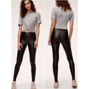 Aritzia Wilfred Free XS Daria Faux Leather Leggings Pants Black Skinny Leg Vegan